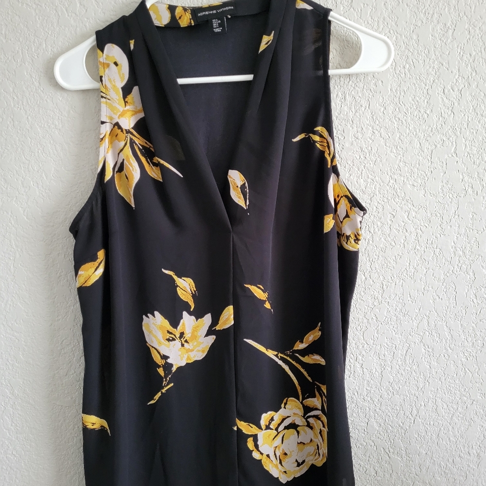 Sleeveless blouse